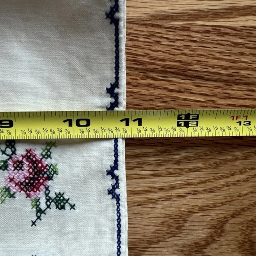 Vintage Linen Embroidered Table Topper & 6 Napkins Cottagecore Shabby Chic Italy